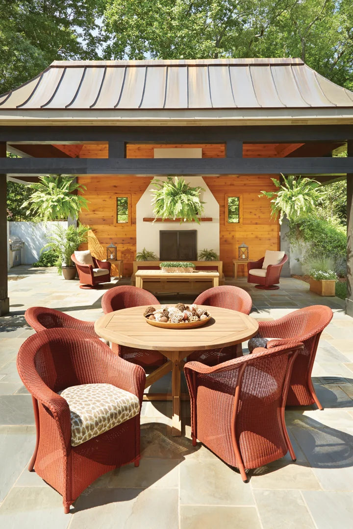 From Bland to Grand: Decorating Your Outdoor Dining Table for Every Occasion