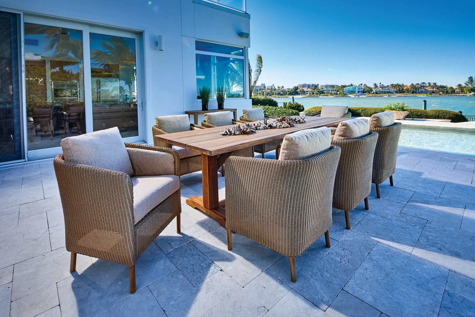 Invest in Style: The Best Luxury Patio Furniture for Your Outdoor Oasis