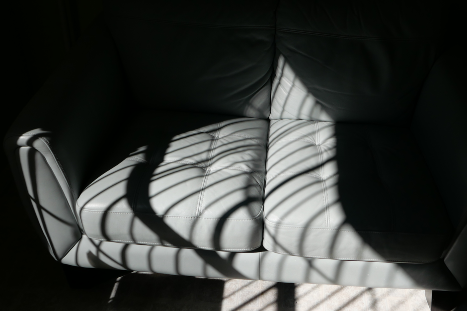7 Dangerously Cute Love Seats You Will Never Want to Leave