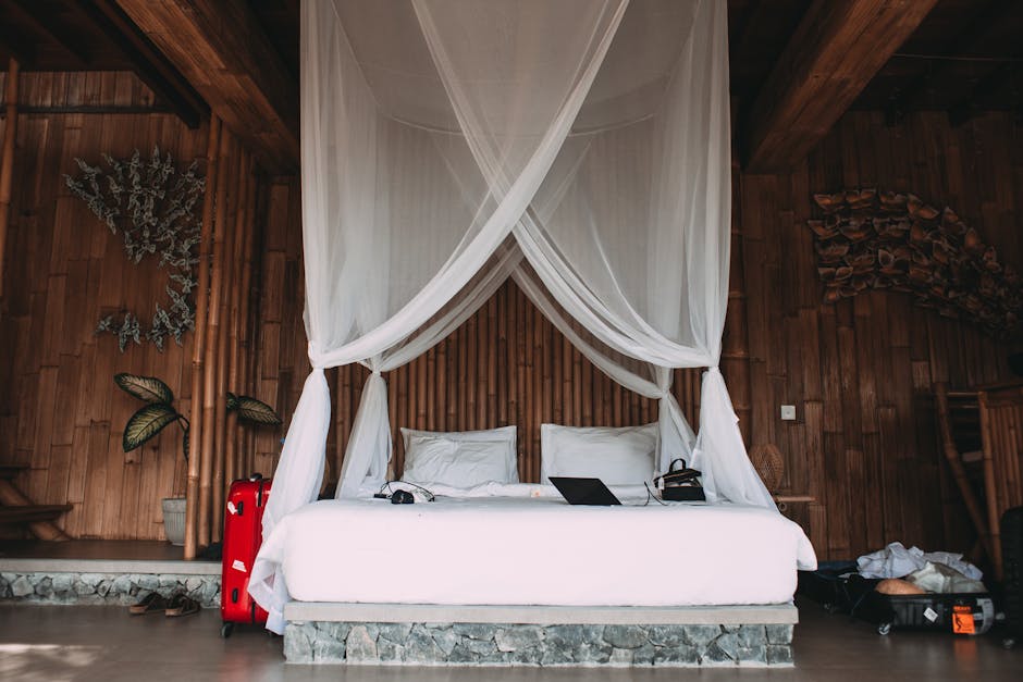 Your Tropical Retreat: How to Choose the Perfect Bedroom Set