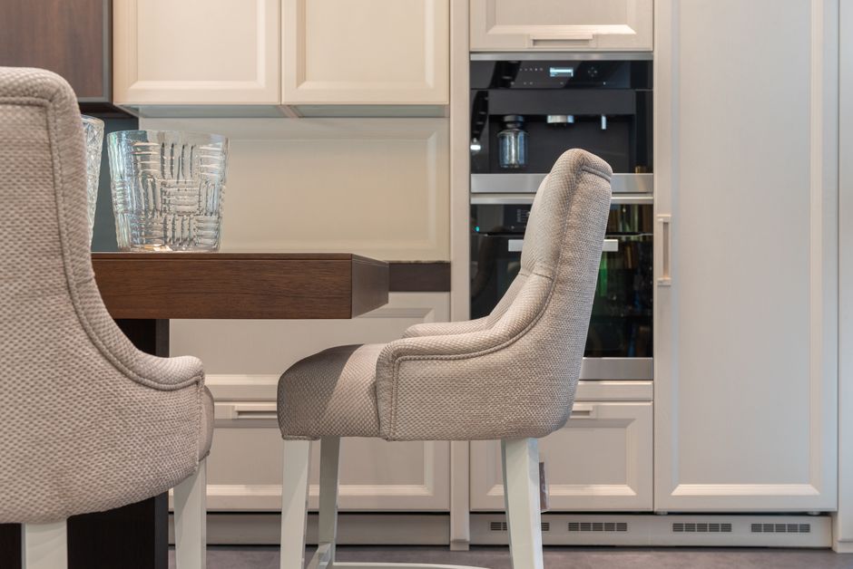 Elevate Your Mealtime: Why Armchairs Belong at Your Dining Table