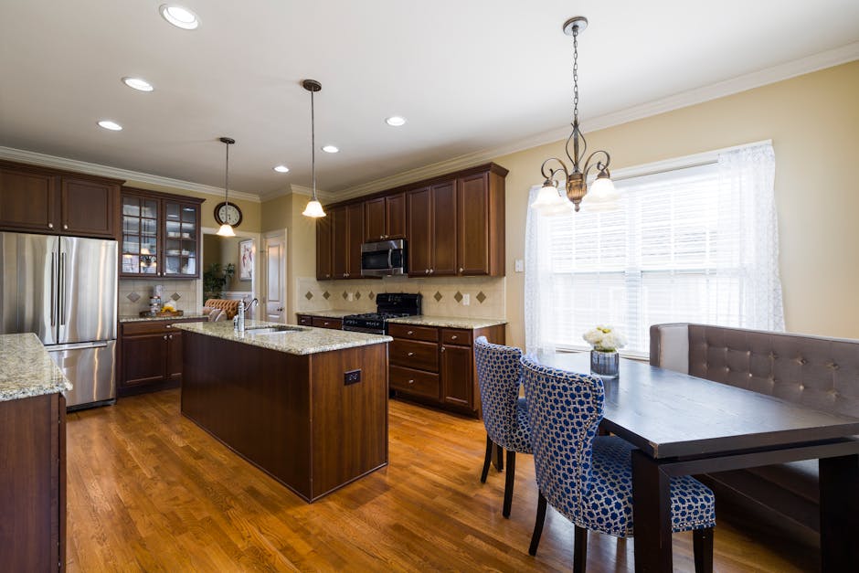 Comfort and Convenience: Finding the Ideal Kitchen Arm Chair for Seniors