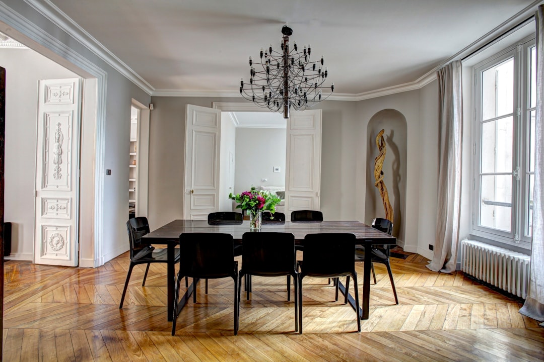 Wicker on a Whim: Cheap Indoor Dining Sets