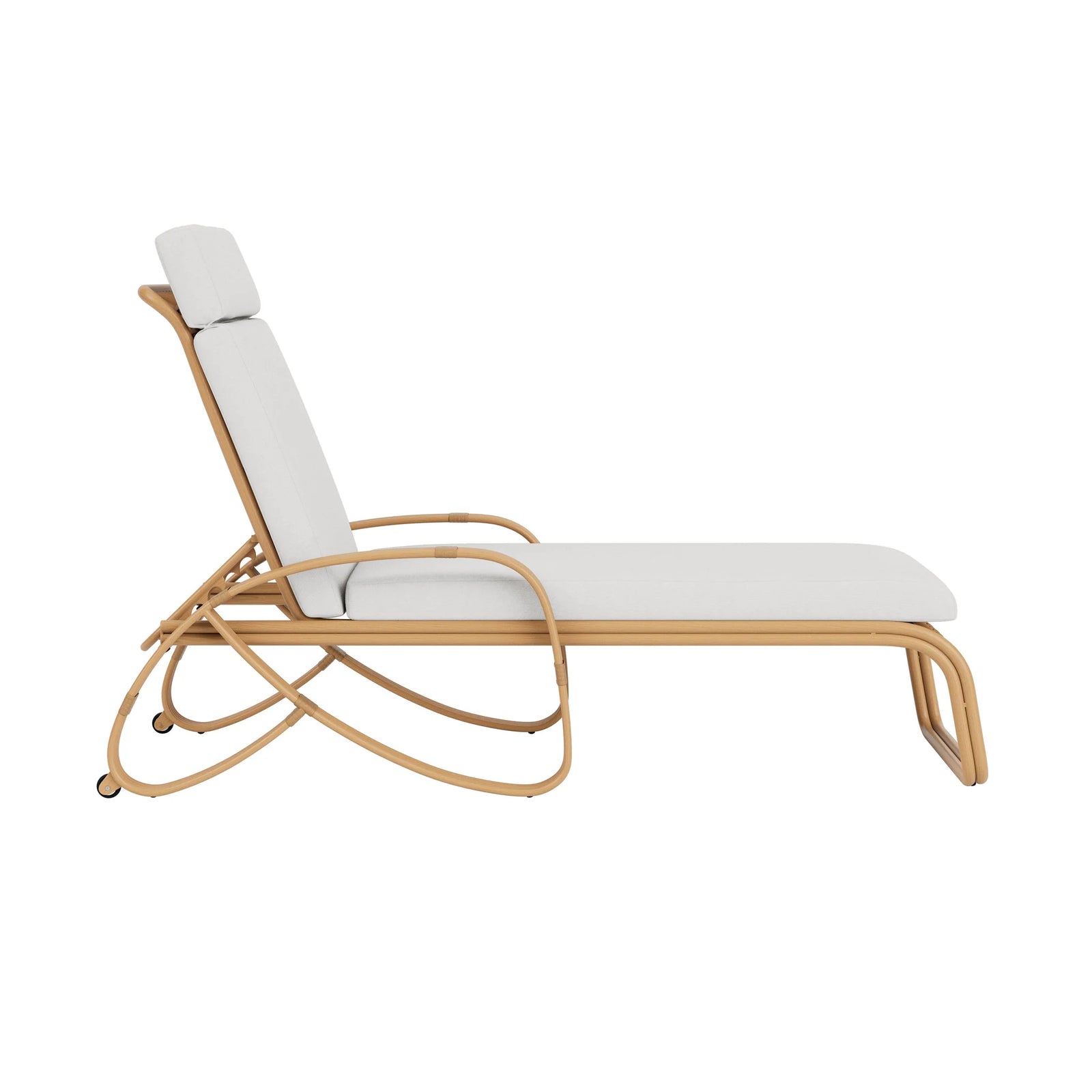 Lloyd Flanders Riviera chaise lounge