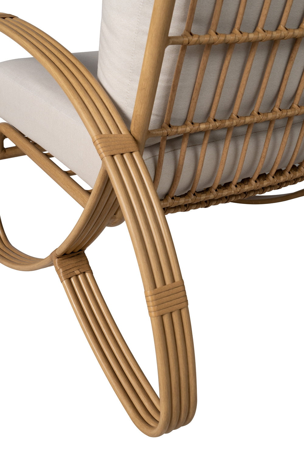 Lloyd Flanders Lounge Chair Lloyd Flanders Riviera Lounge Chair