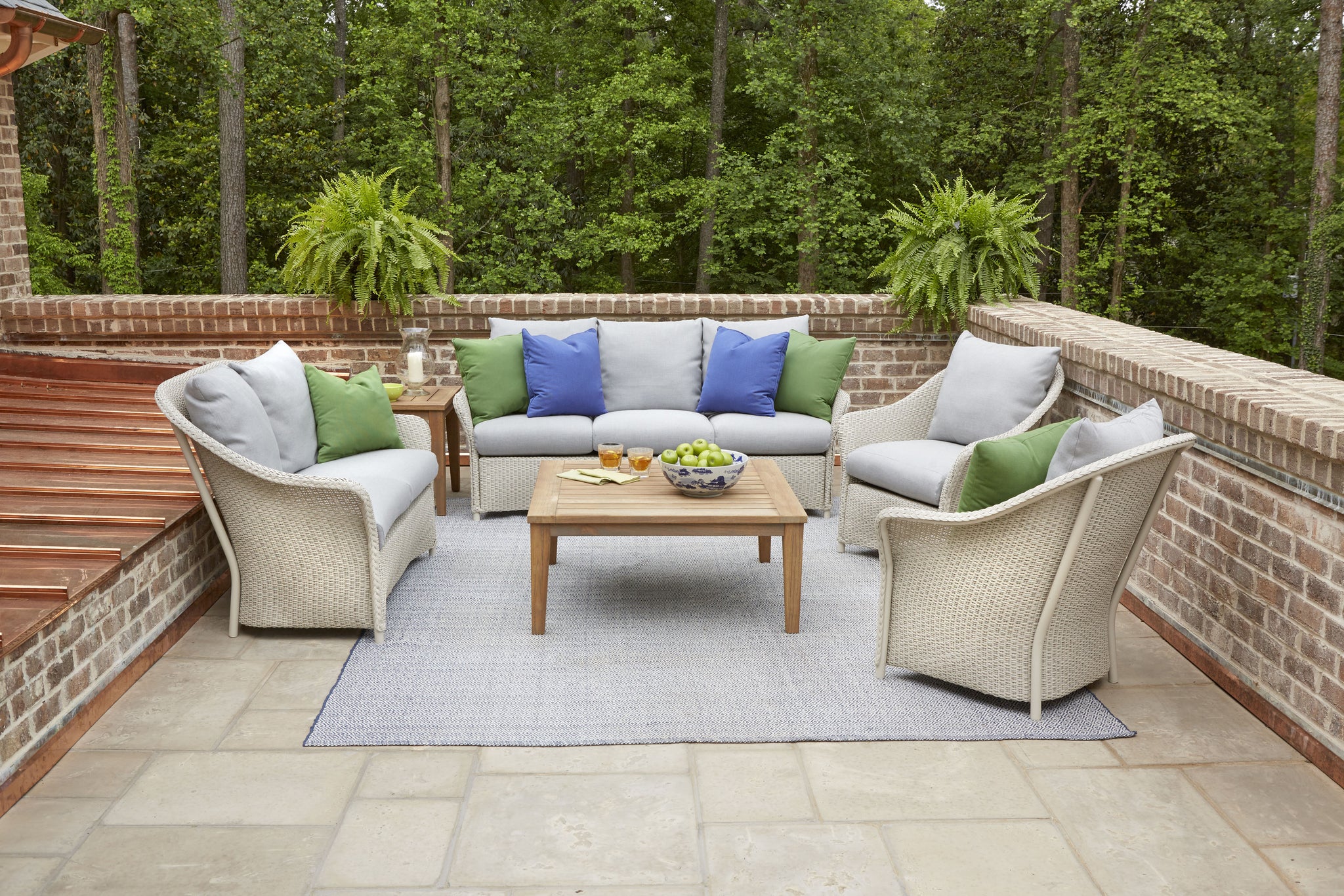 Lloyd Flanders Weekend Retreat Love Seat FOR SALE Rattan Imports