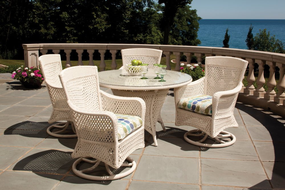 Lloyd Flanders Swivel Dining Arm Chair Lloyd Flanders Grand Traverse Swivel Dining Armchair