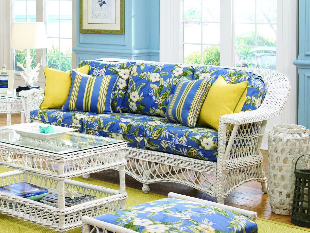 Spice Islands Sofa Spice Islands Bar Harbor Sofa White